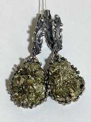 Пирит  (серьги из серебра)