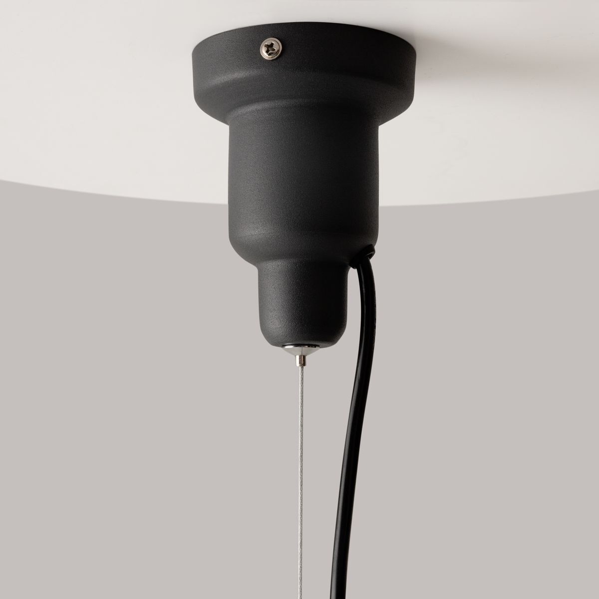 Подвесной светильник Maytoni Bellevue P535PL-01B