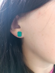 23123 - Серьги- гвоздики в стиле GRAFF из серебра с багетными цирконами параиба