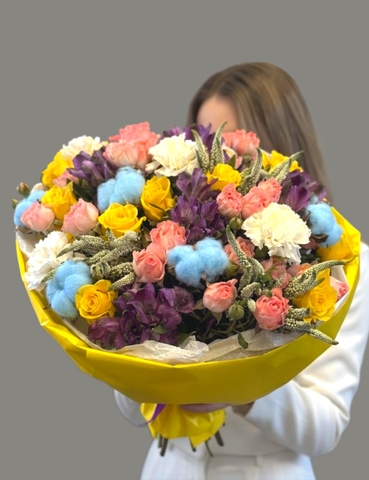 Букет с розой и вероникой Волшебный дофамин