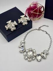 sergi-klipsy-kresty-alexandra-rich-s-kristallami-swarovski