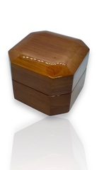 77259- Подарочный футляр (коробка) из натурального дерева для кольца с подсветкой