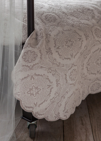 Покрывало 200х220 Luxberry Amelie льняное