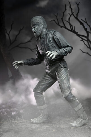 Фигурка Человек-волк 1941 черно белая версия Universal Monsters