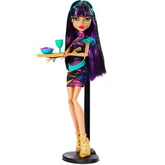 Клео де Нил. Крипатерия