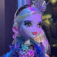 Лагуна Блю в Стиле Высокой Моды