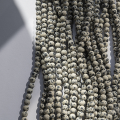 Аплит сатиновый натуральный (Яшма далматин), 6,7мм, шар