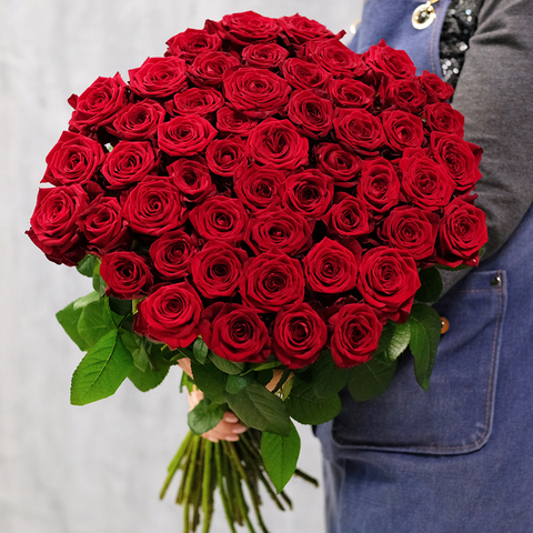 Букет 51 красная роза  Red Naomi 70см