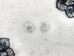 Пуговицы, d 1,2 см, 2 прокола, прозрачная с серебром