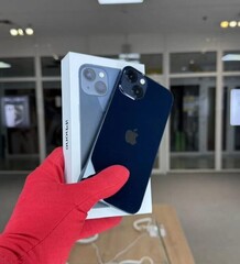 iPhone 13, 256 ГБ б/у