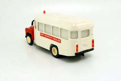 KAVZ-3270 Ambulance bus Companion 1:43