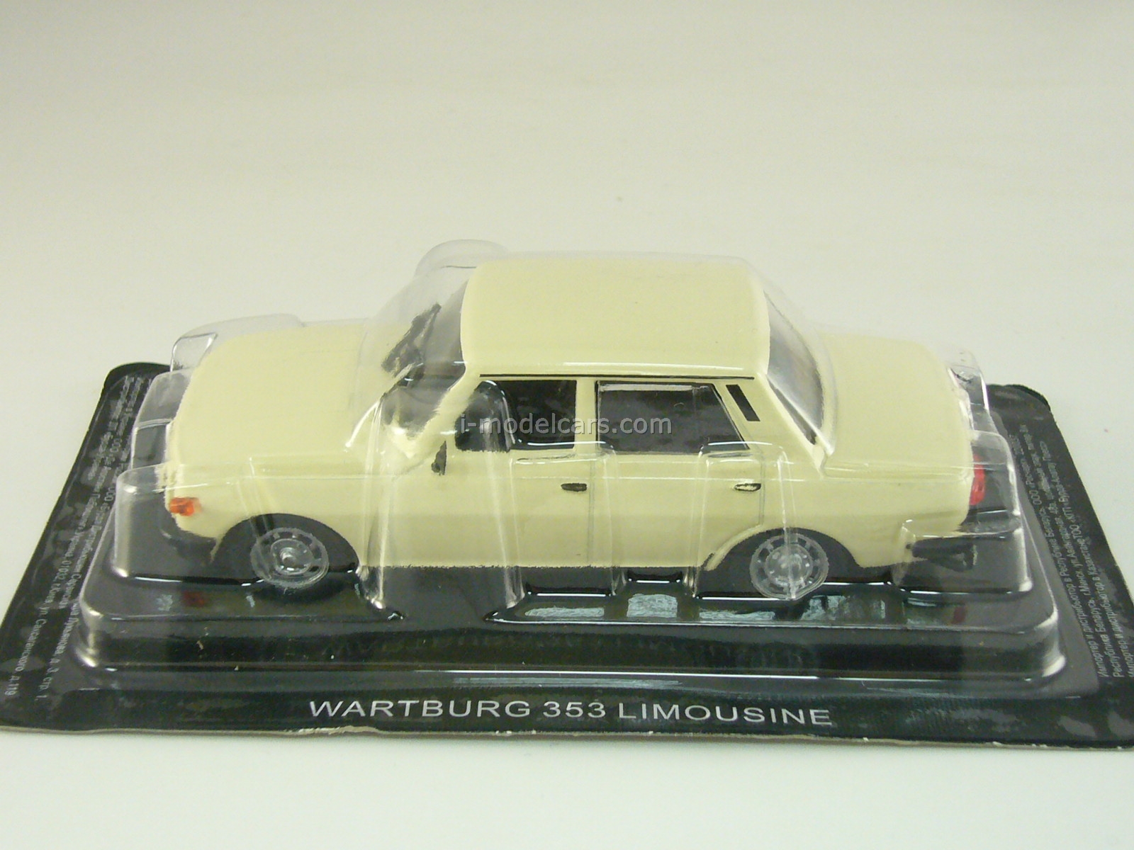 PL201 Voiture 1/43 IXO IST DeAgostini POLOGNE : WARTBURG 311 Coupé DDR