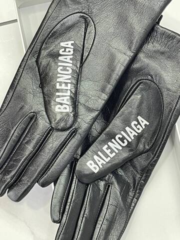 Перчатки Balenciaga