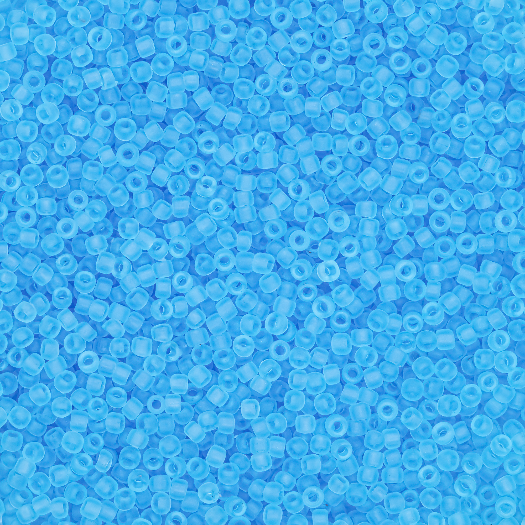 Японский бисер TOHO Round 15/0 (№3F), прозрачный матовый