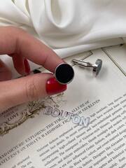 Запонки серебристые черные круглые