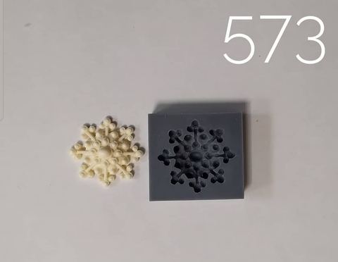 MAD 573 (4.5*4.5см   )