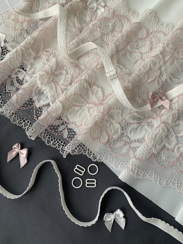 Кружево эластичное молочное/пыльно-розовое 21 см, Китай