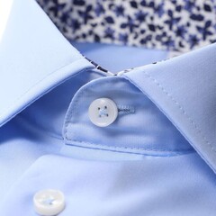 Сорочка мужская Seidensticker Regular Fit 01.153480-14 голубая с цветной отделкой