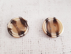 Пуговицы, d 2,5 см