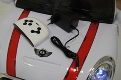 Детский электромобиль Rivertoys Minicooper с111сс белый
