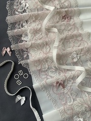 Кружево эластичное молочное/пыльно-розовое 21 см, Китай