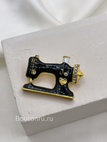 Брошь черная 