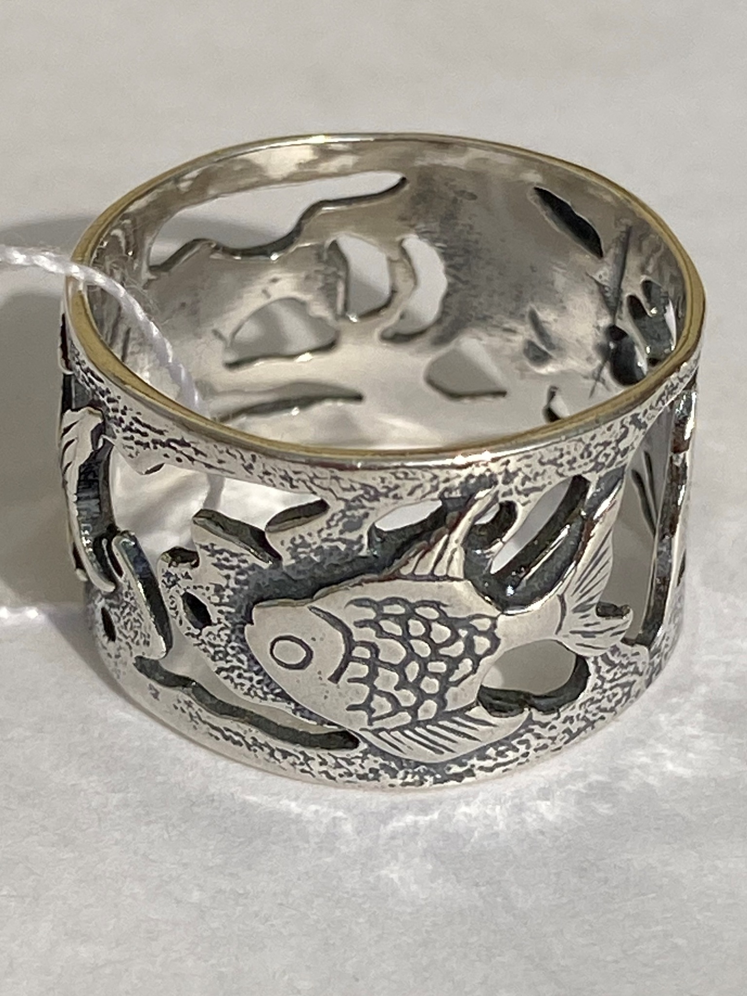 Серебряное кольцо рыбка