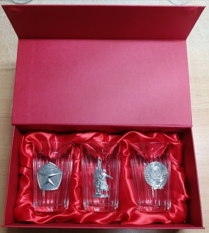 Подарочный набор из 3 граненых стаканов «Советские традиции»