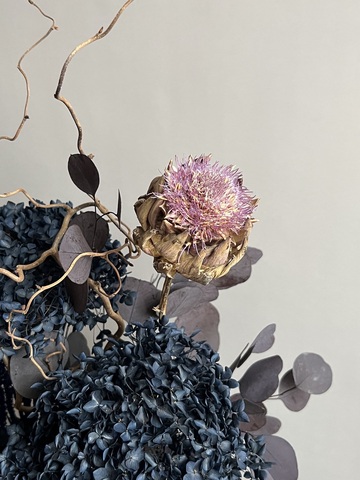 Композиция в кашпо Скабиоза