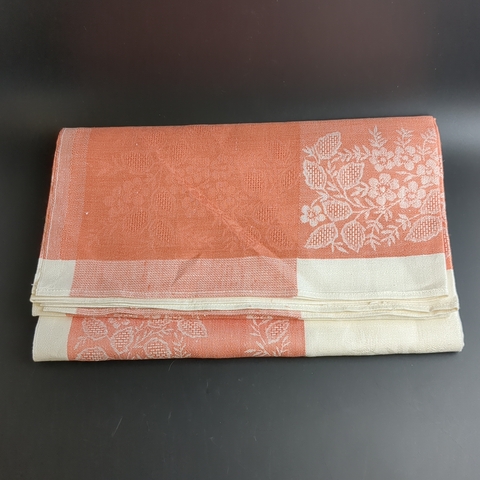Старинная скатерть льняная жаккард. Волгодская. С заводской биркой. 175 х 150 см.