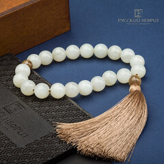 Чётки православные. Белый нефрит Д 12мм.