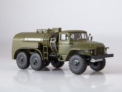 Ural-375 TZ-5 (375) Tanker khaki 1:43 Legendary trucks USSR #10