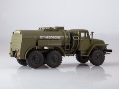 Ural-375 TZ-5 (375) Tanker khaki 1:43 Legendary trucks USSR #10