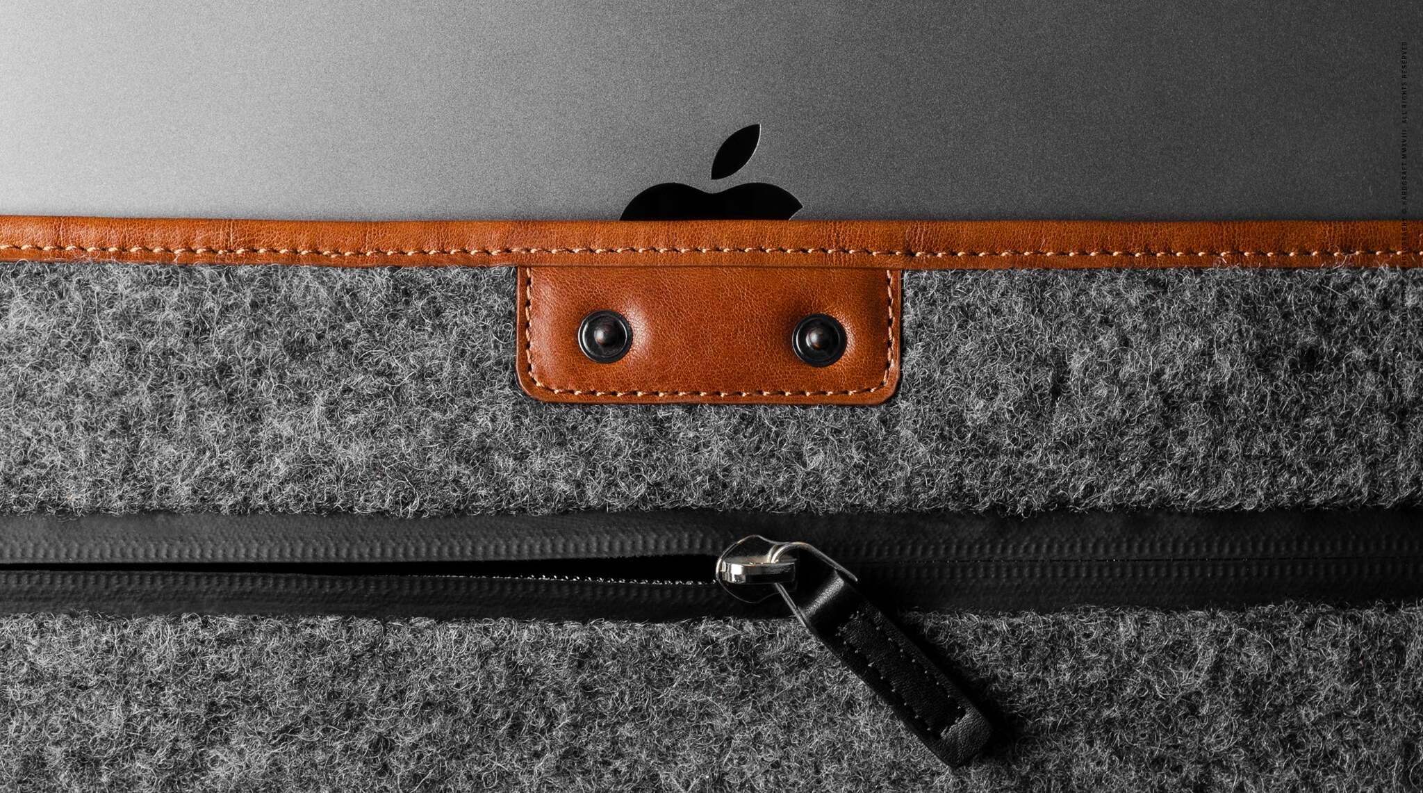 Hard Graft Surround Thing — чехол для MacBook