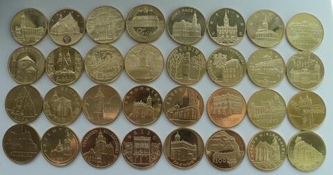 Набор из 32 монет номиналом 2 злотых. Исторические города. 2005-2008 гг. UNC