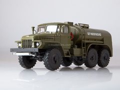 Ural-375 TZ-5 (375) Tanker khaki 1:43 Legendary trucks USSR #10