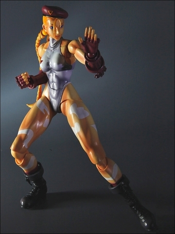 Super Street Fighter IV Play Arts Kai Figure - Cammy White