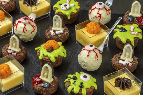 Сет десертов &quot;Таинственная ночь&quot;, 24 шт.