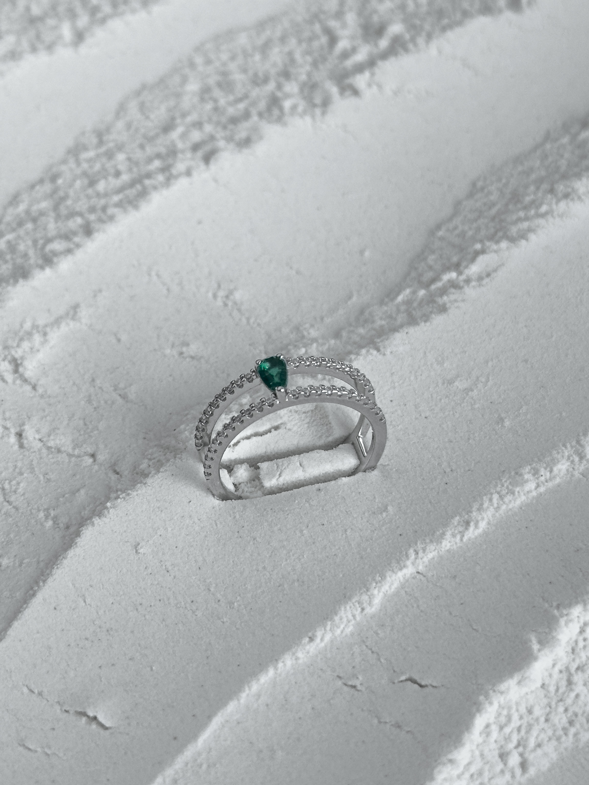 Кольцо Изумрудная слеза дуо