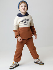 джемпер  для мальчика  КР 302214/теплое молоко,ореховый к620