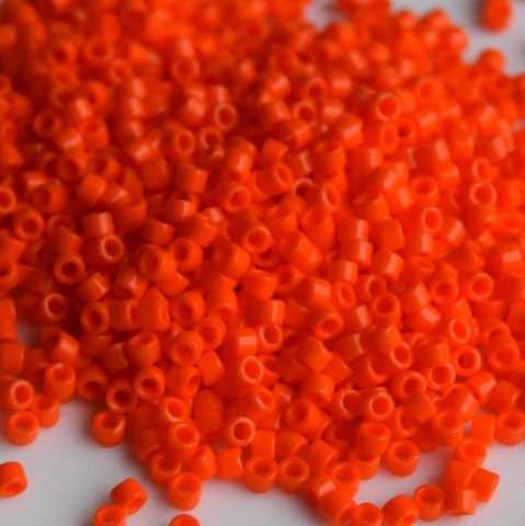 DBS-0722 Бисер цилиндрический Миюки делика 15/0 /Miyuki delica 15/0 Opaque Orange