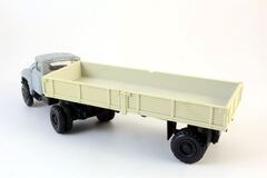 ZIL-130 V1 with semi-trailer OdAZ-885 Elektropribor Made in USSR 1:43