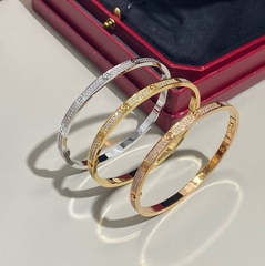 16237- Браслет LOVE тонкий в обсыпке из цирконов, lux качество VGOLD