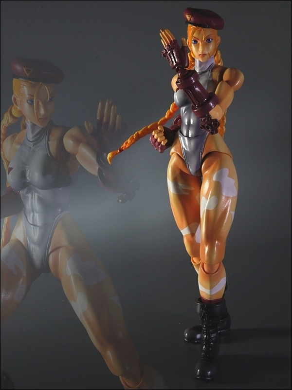 Super Street Fighter IV Play Arts Kai Figure - Cammy White