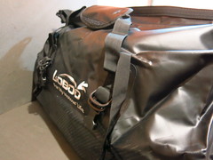 Водонепроницаемая сумка Loboo 90 л черная