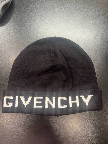 Шапка Givenchy 978786bl