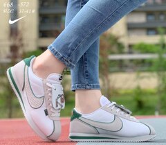 Кроссовки по 8 пар (37-41)р. / 668-572