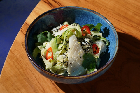 Салат с кальмаром