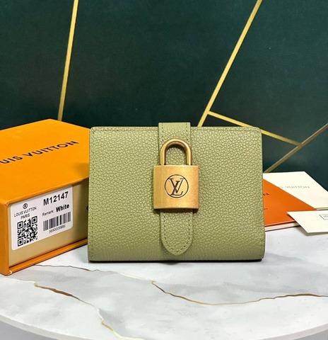 Кошелек Louis Vuitton Low Key, зеленый