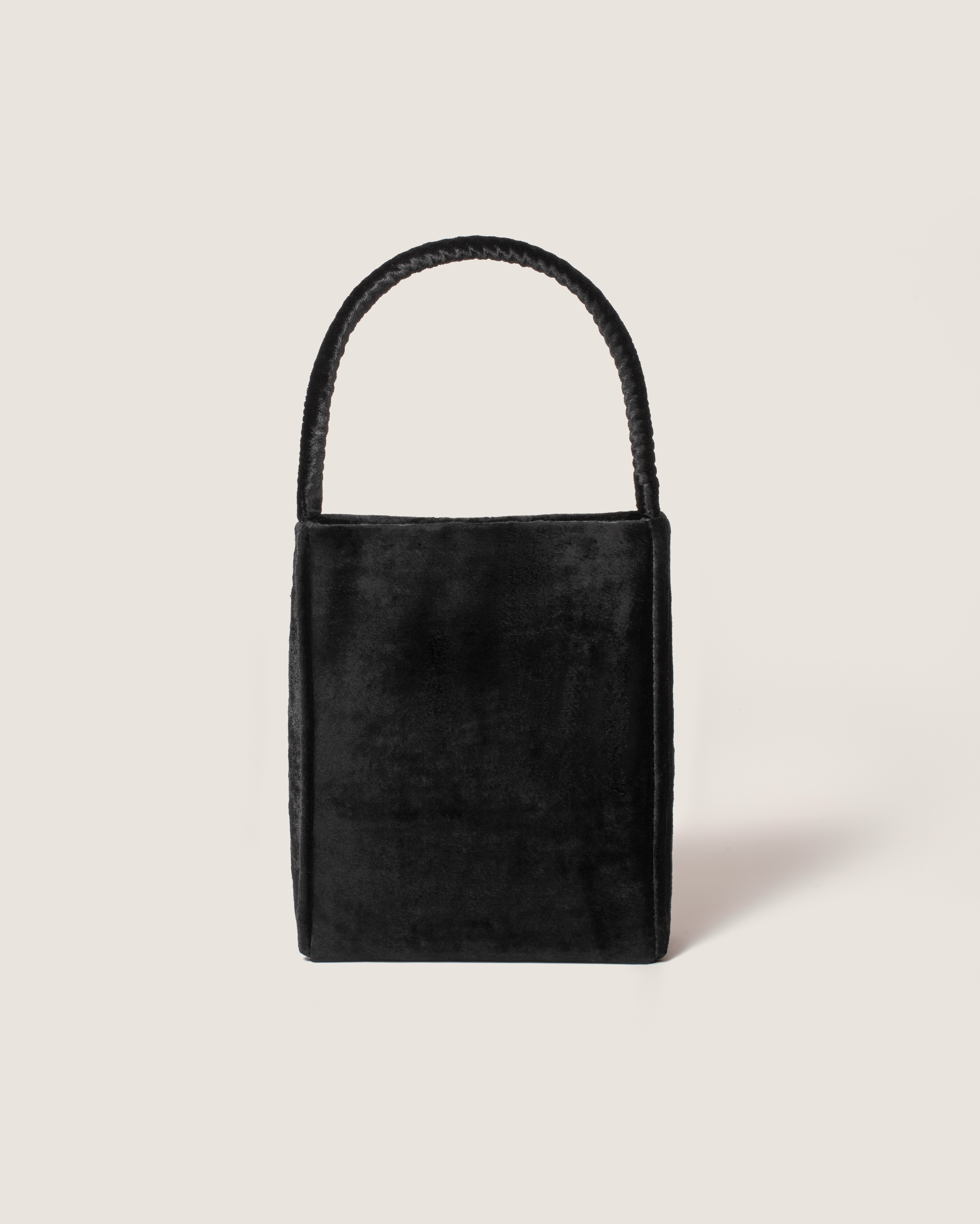 Сумочка из шёлкового бархата с винтажным кружевом